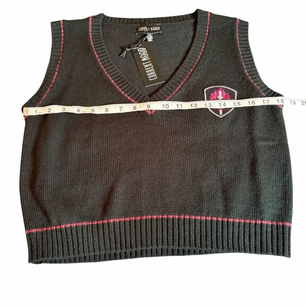 CURRENT MOOD BLACK MAROON KNIT SWEATER VEST CREST DETAIL  XL NWT CATALYST CLUB